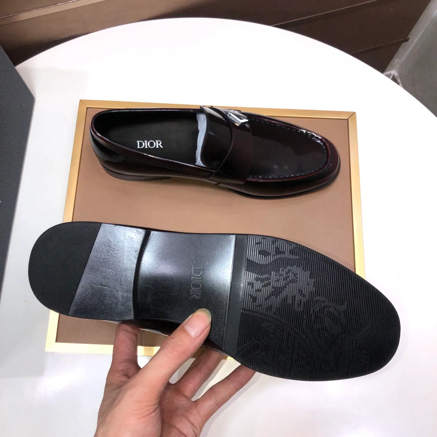 Men's shoes 💰580💰[Dior] (water-dyed cowhide lining) Dior original 1:1 high-quality factory, imported original materials, imported raw cowhide, water-dyed cowhide lining, original TPU outsole, code number: 39-44 (45 customized)